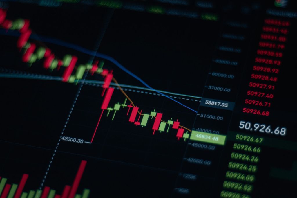 El dólar toca su pico más alto del año y se acerca a mil quinientos