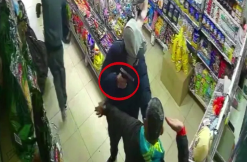 Lanús: encapuchados ingresaron a un comercio, amenazaron a un cliente y se llevaron la recaudación