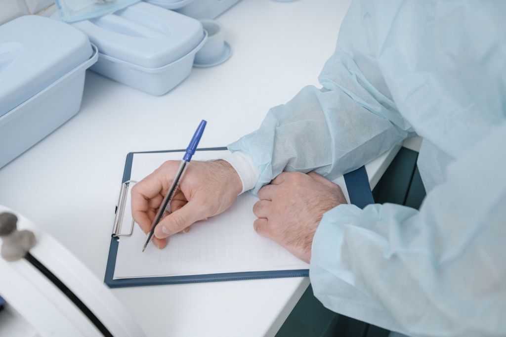 19 horas semanales: la carga administrativa que consume al médico&nbsp;argentino